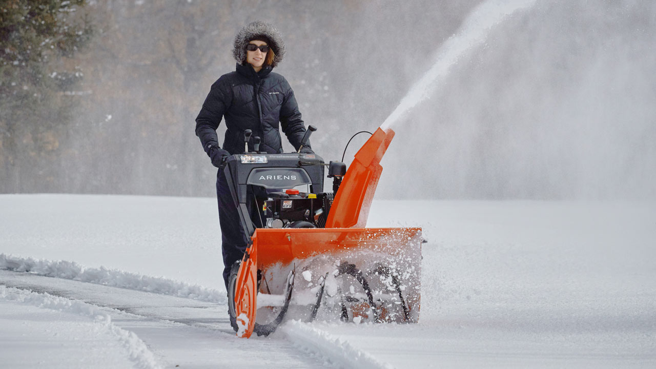 How Long Should You Let A Snowblower Warm Up?