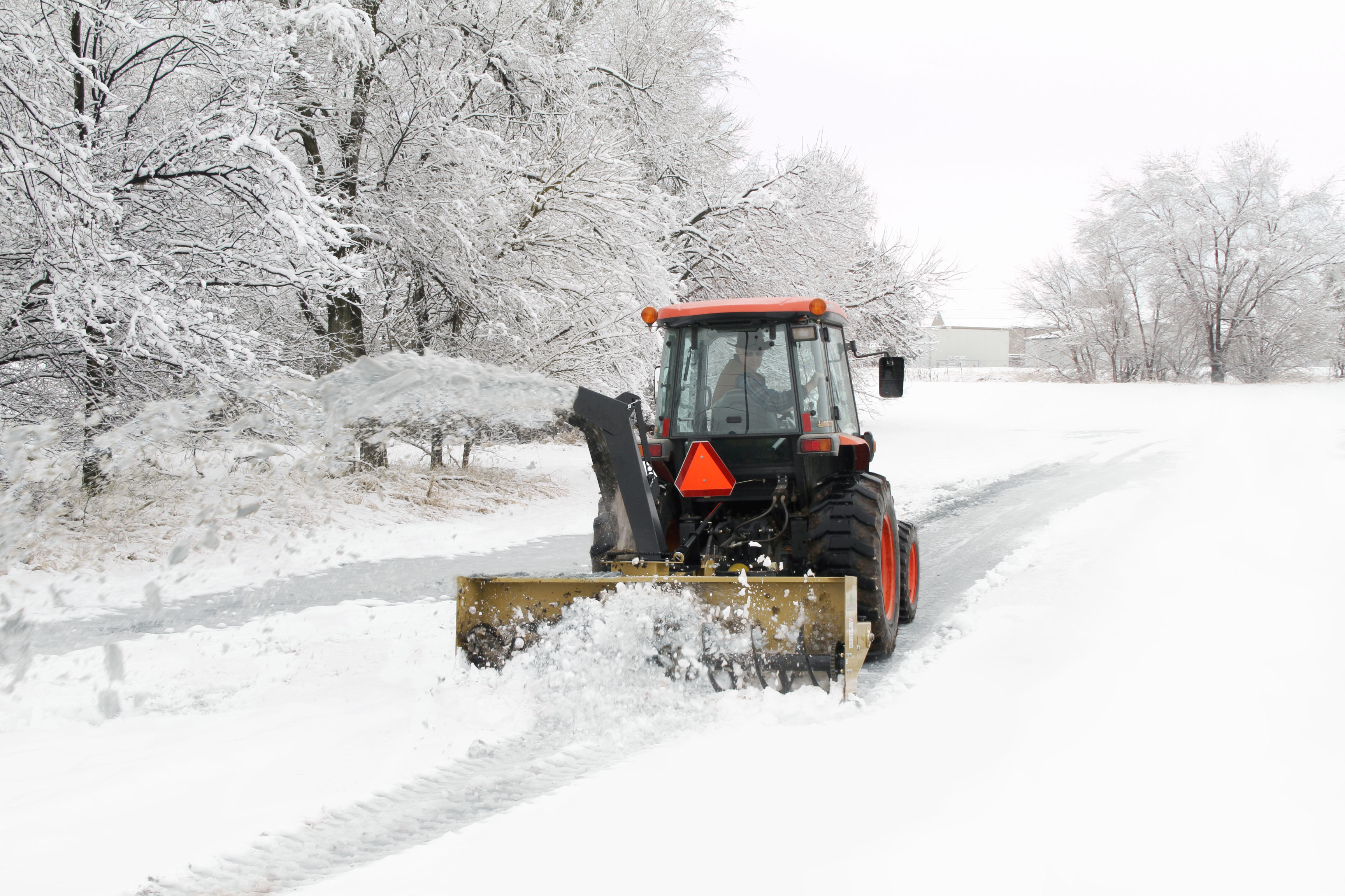 Insane Used Snow Tractor   Must See! - 50fzkvq